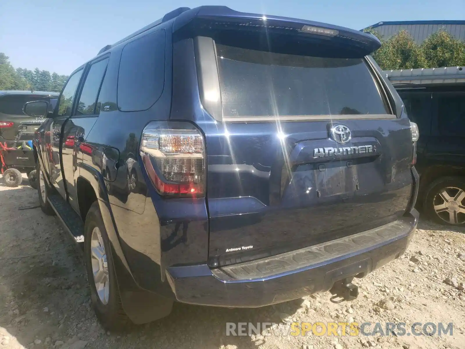 3 Photograph of a damaged car JTENU5JR3M5903851 TOYOTA 4RUNNER 2021