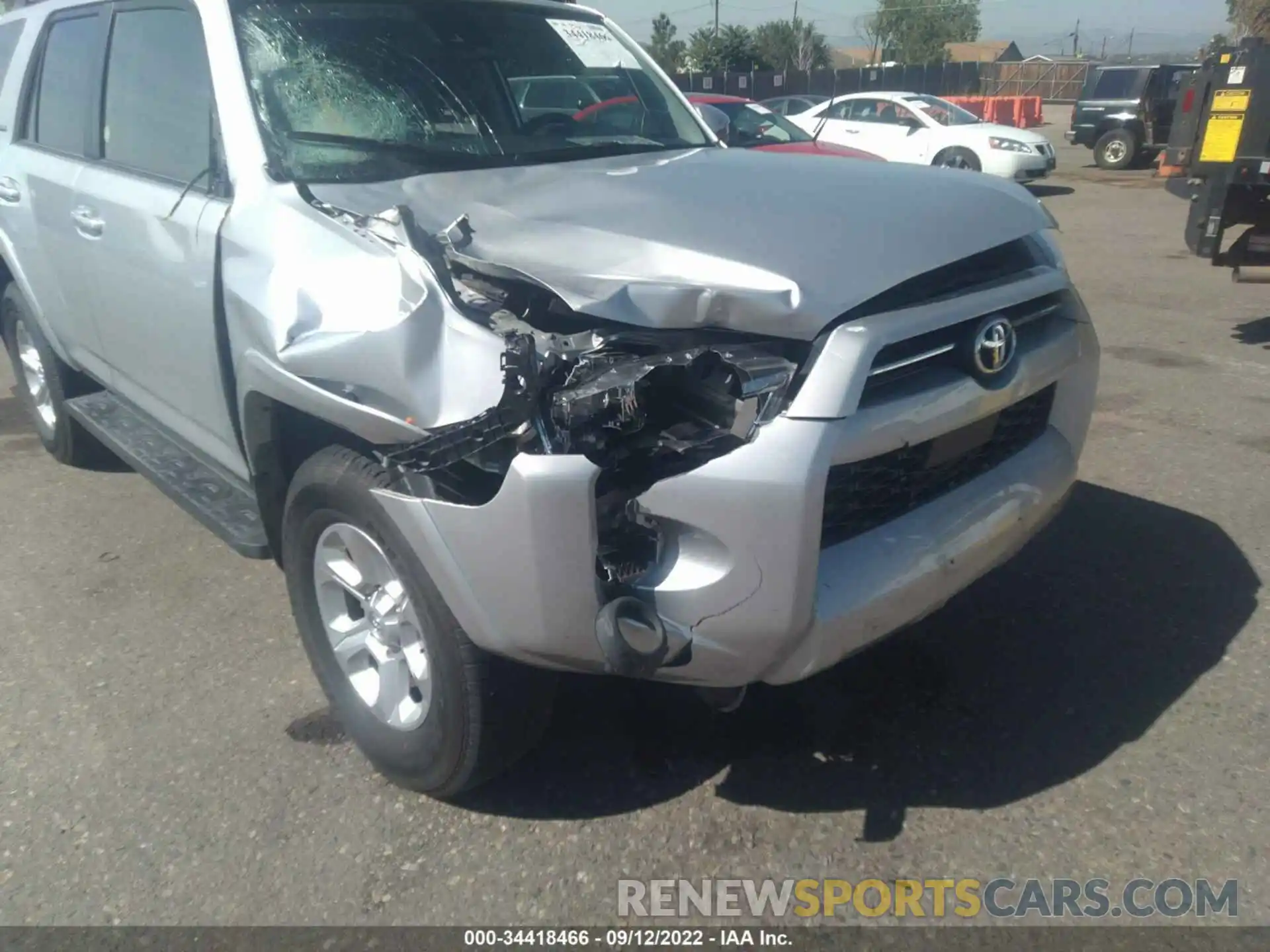 6 Photograph of a damaged car JTENU5JR3M5935540 TOYOTA 4RUNNER 2021