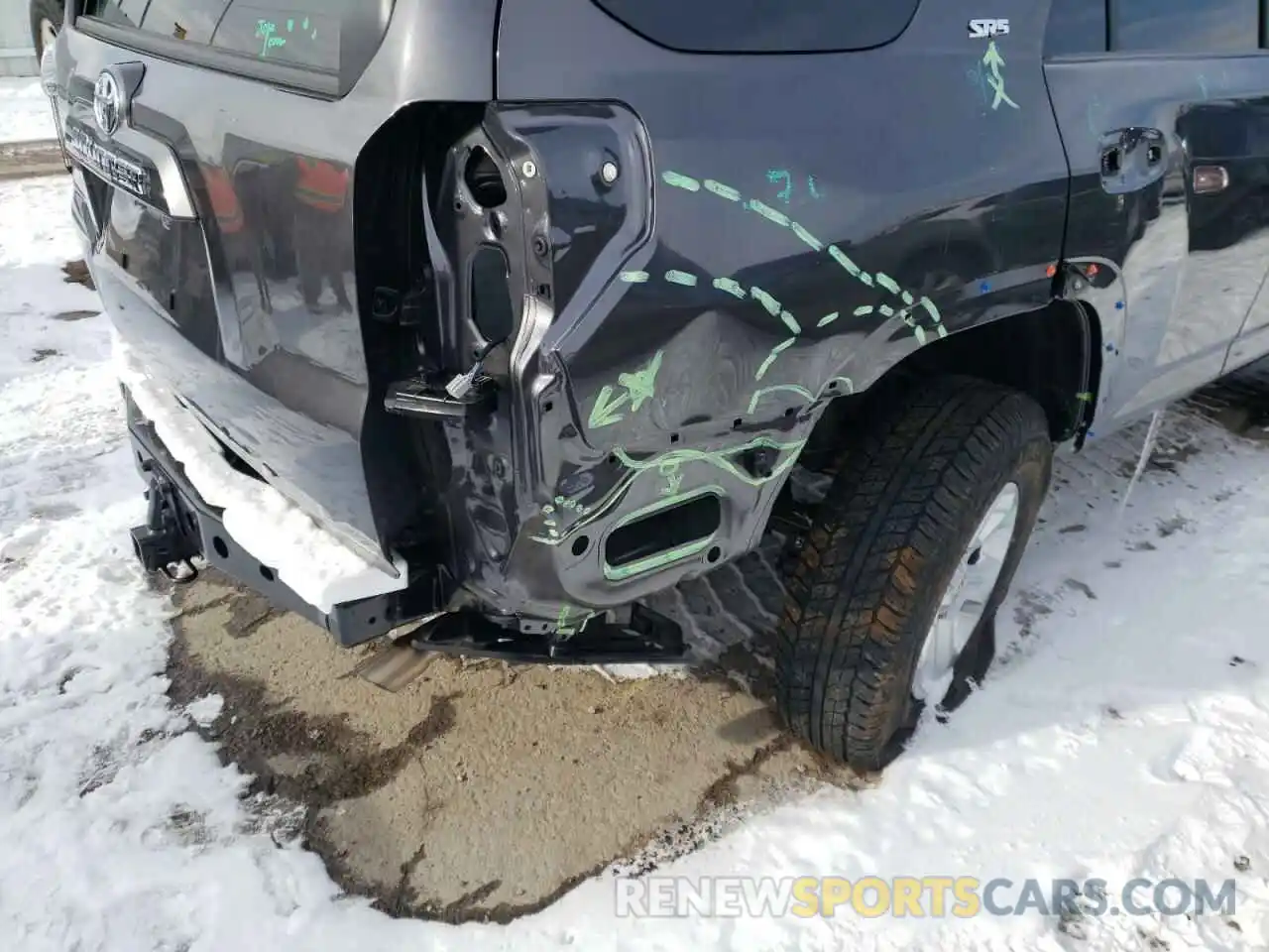 9 Photograph of a damaged car JTENU5JR3M5954959 TOYOTA 4RUNNER 2021