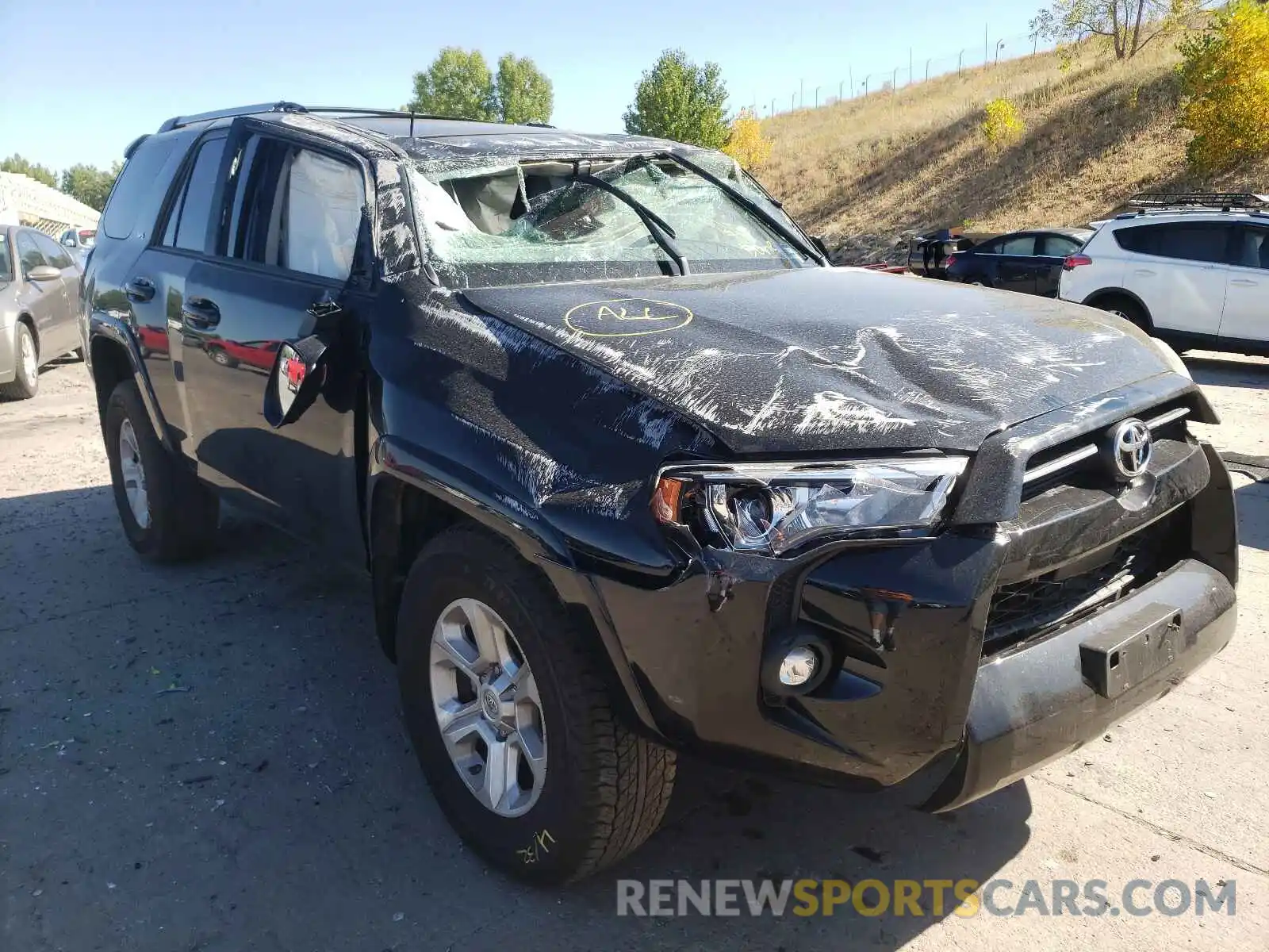 1 Photograph of a damaged car JTENU5JR4M5869550 TOYOTA 4RUNNER 2021