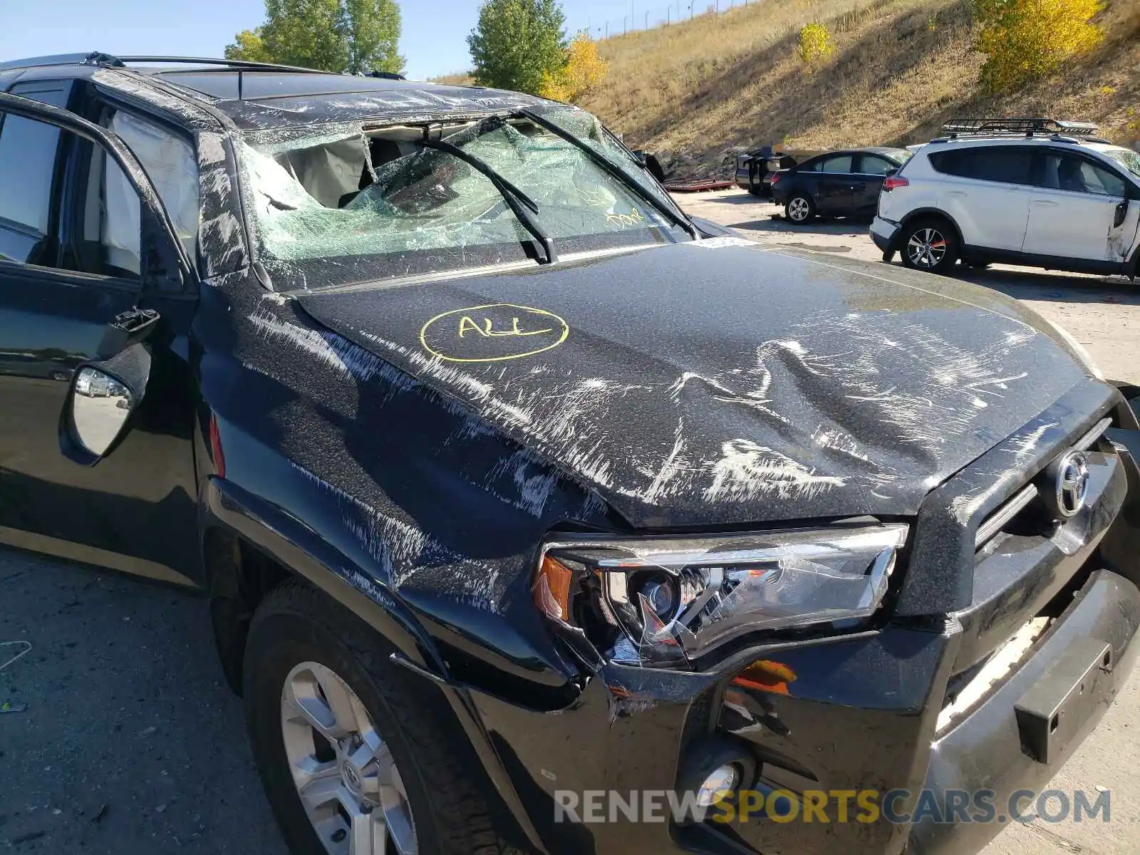 9 Photograph of a damaged car JTENU5JR4M5869550 TOYOTA 4RUNNER 2021