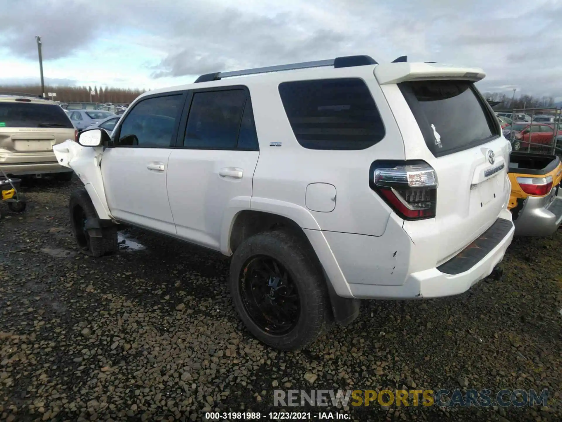 3 Фотография поврежденного автомобиля JTENU5JR4M5876157 TOYOTA 4RUNNER 2021