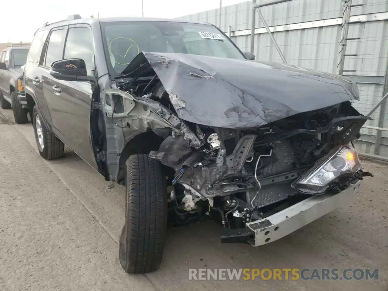 1 Photograph of a damaged car JTENU5JR4M5888812 TOYOTA 4RUNNER 2021