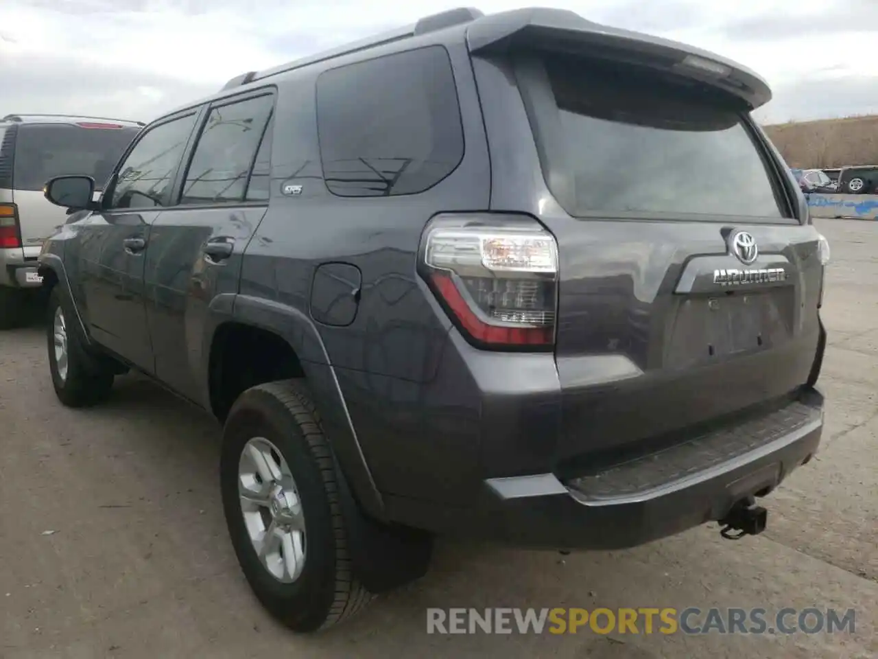 3 Photograph of a damaged car JTENU5JR4M5888812 TOYOTA 4RUNNER 2021