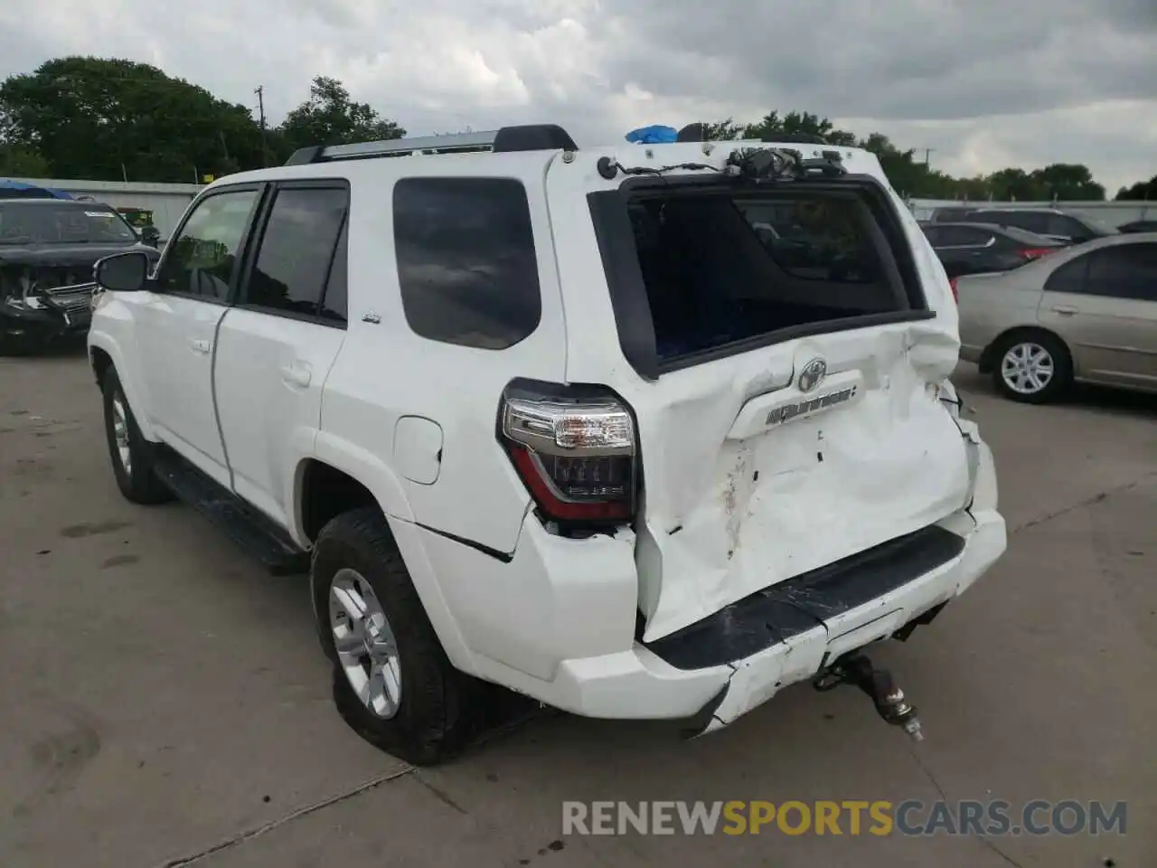 3 Photograph of a damaged car JTENU5JR4M5920089 TOYOTA 4RUNNER 2021