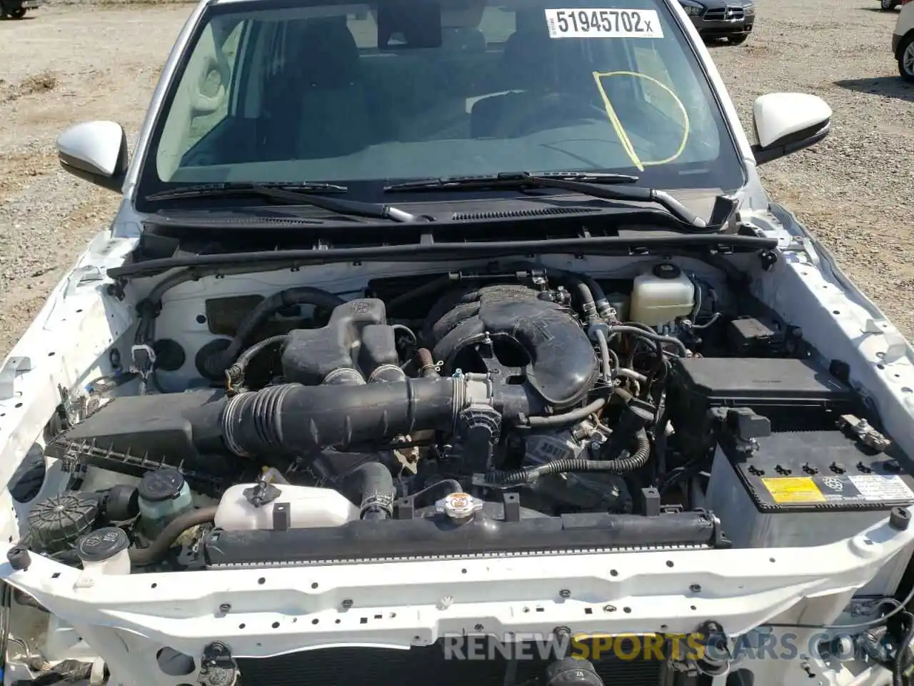 7 Photograph of a damaged car JTENU5JR4M5930153 TOYOTA 4RUNNER 2021