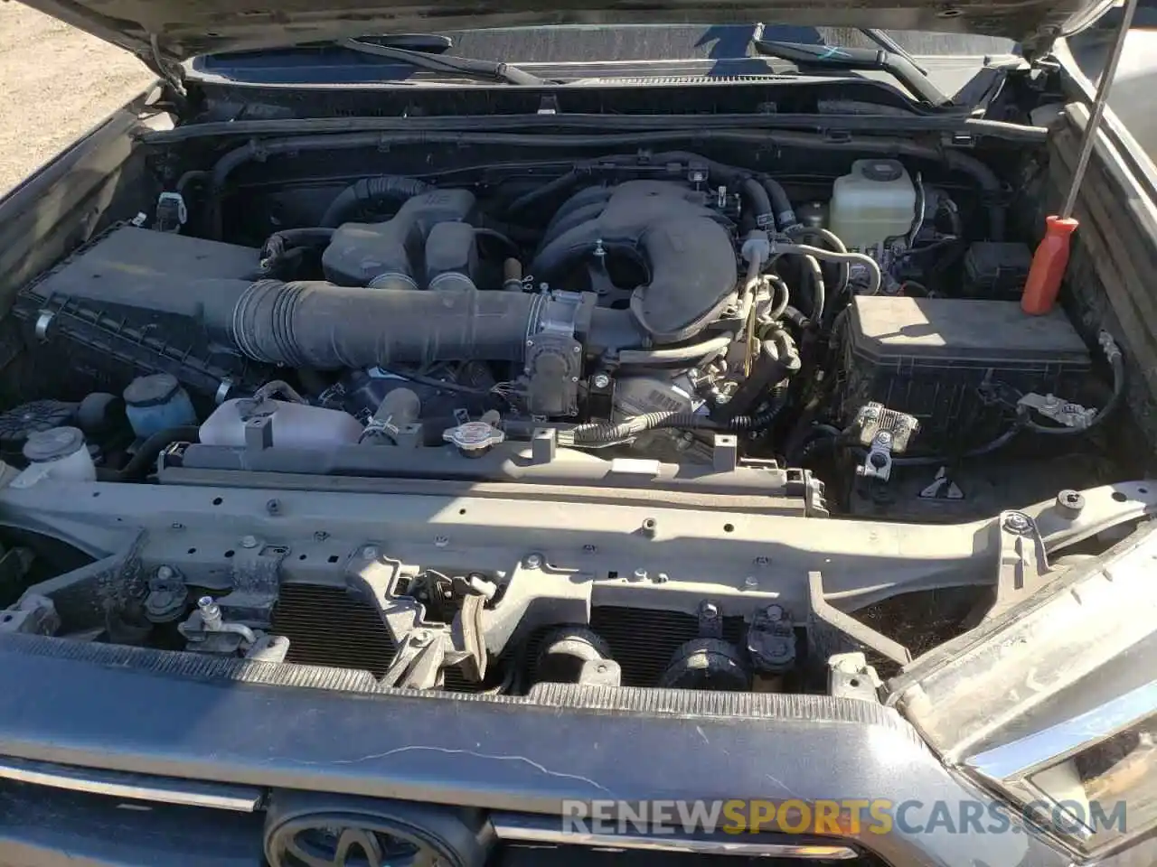 7 Photograph of a damaged car JTENU5JR4M5939757 TOYOTA 4RUNNER 2021