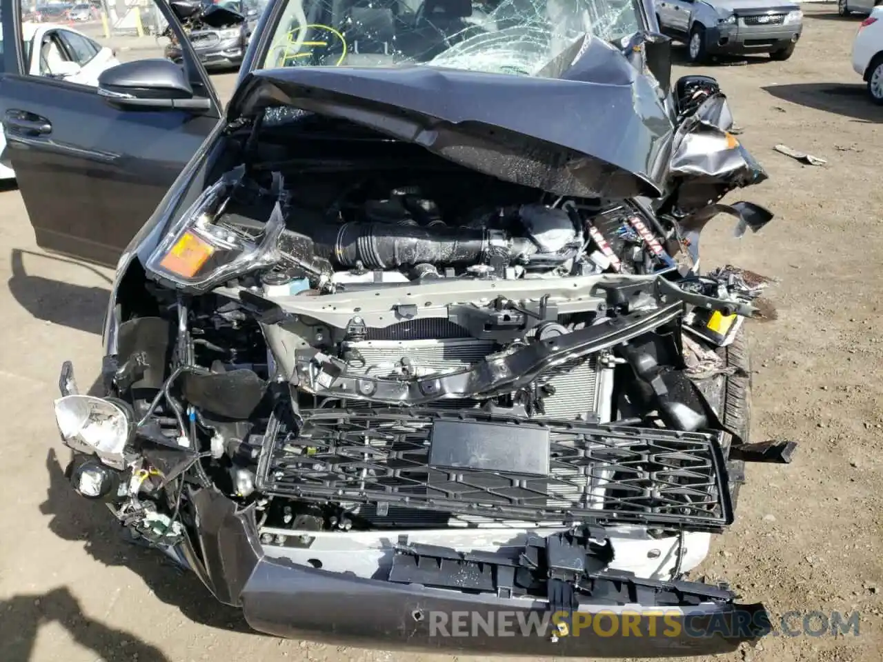 10 Photograph of a damaged car JTENU5JR4M5963251 TOYOTA 4RUNNER 2021