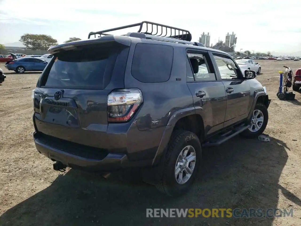 4 Photograph of a damaged car JTENU5JR4M5963251 TOYOTA 4RUNNER 2021