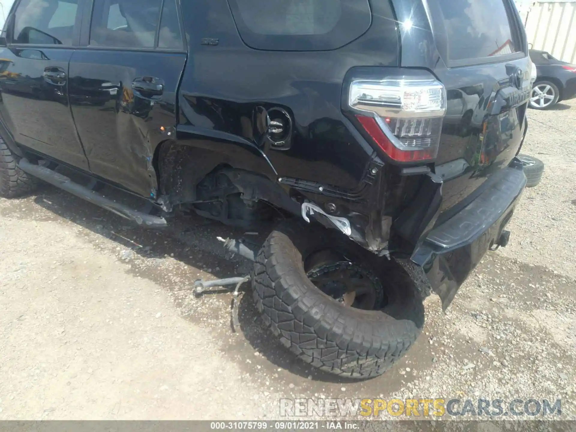 6 Photograph of a damaged car JTENU5JR5M5848531 TOYOTA 4RUNNER 2021