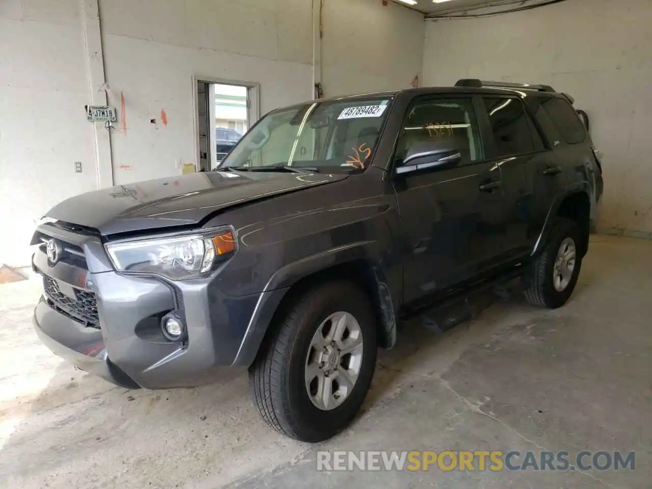 2 Photograph of a damaged car JTENU5JR5M5853048 TOYOTA 4RUNNER 2021