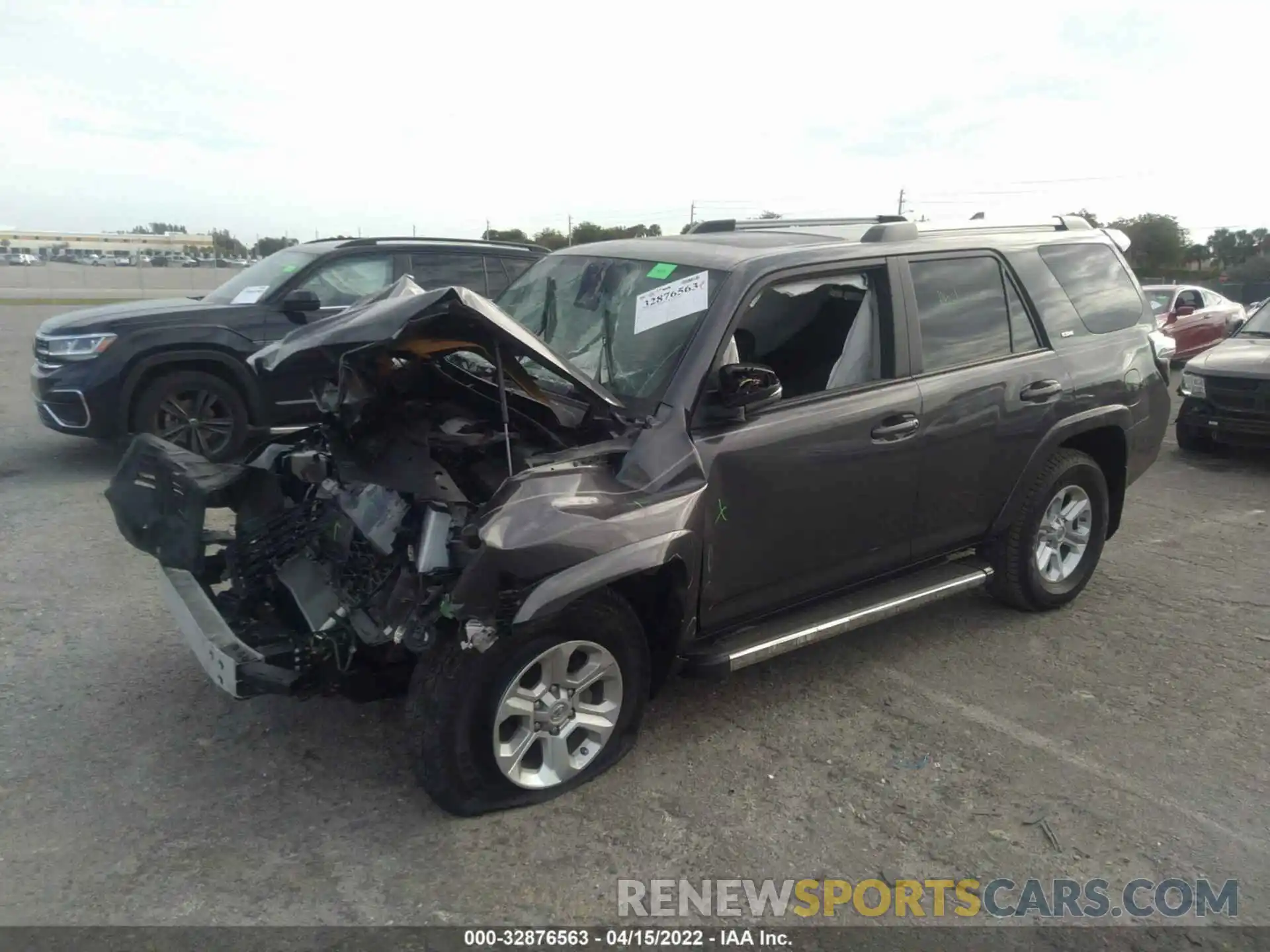 2 Photograph of a damaged car JTENU5JR5M5890102 TOYOTA 4RUNNER 2021