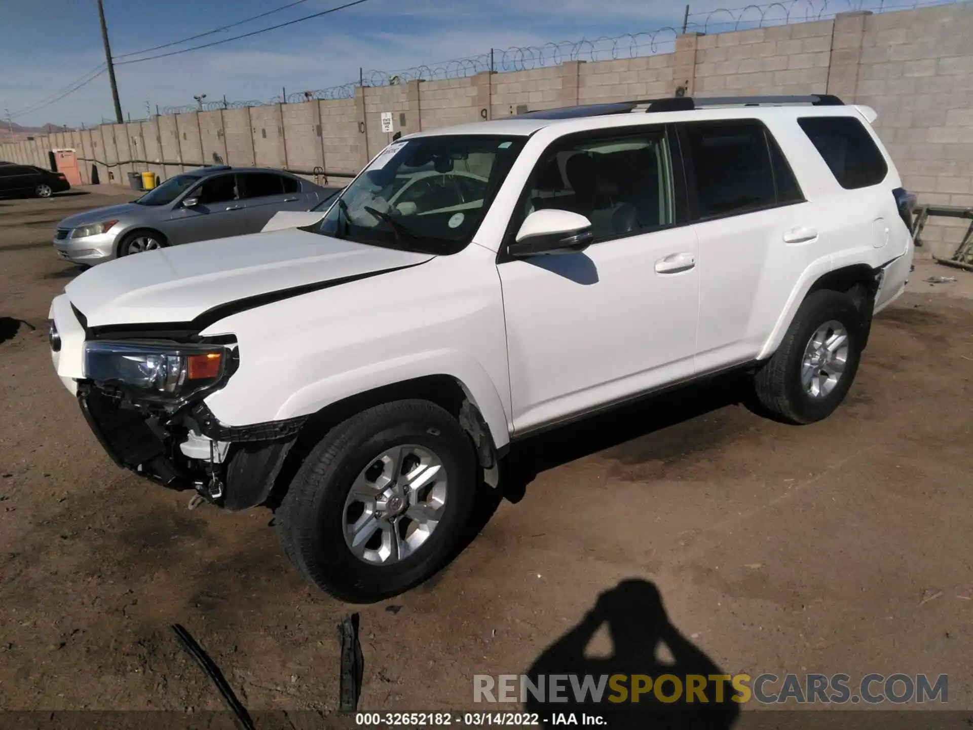 2 Photograph of a damaged car JTENU5JR5M5914995 TOYOTA 4RUNNER 2021