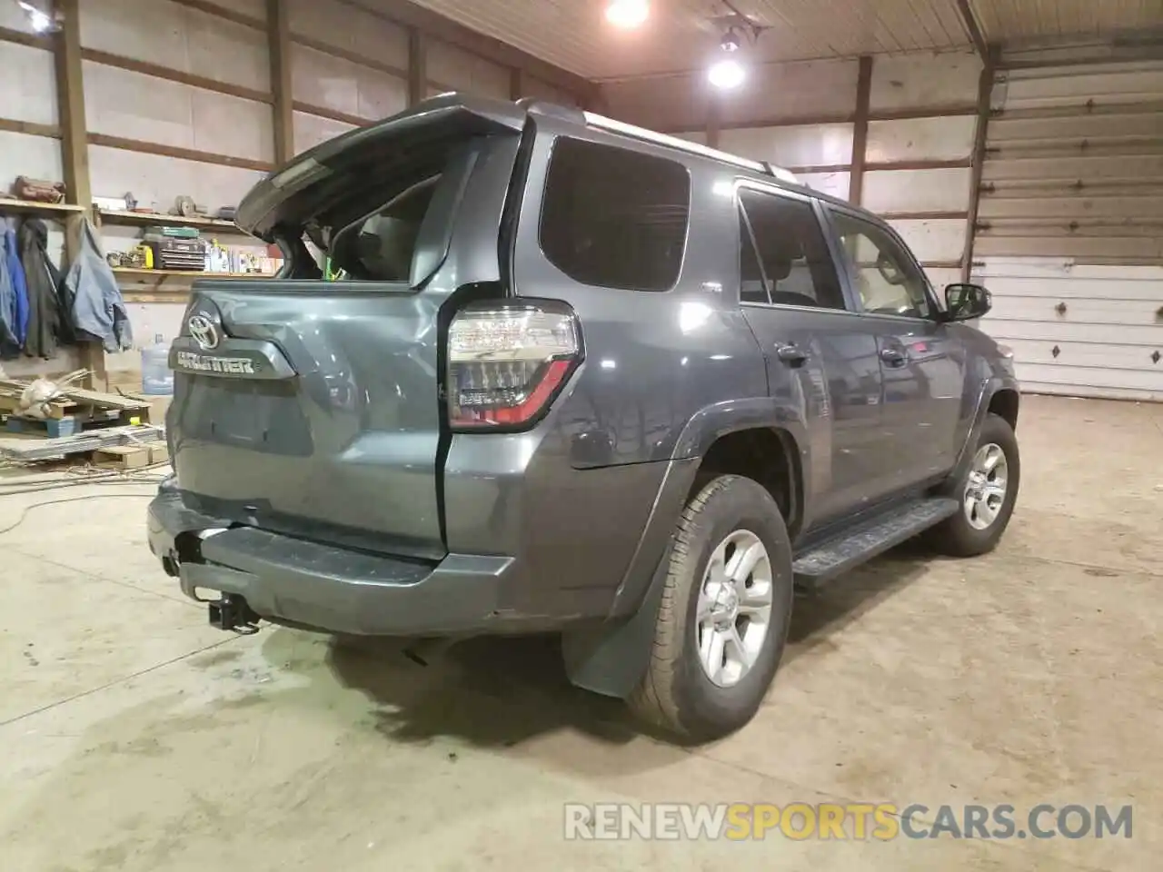 4 Photograph of a damaged car JTENU5JR5M5919033 TOYOTA 4RUNNER 2021