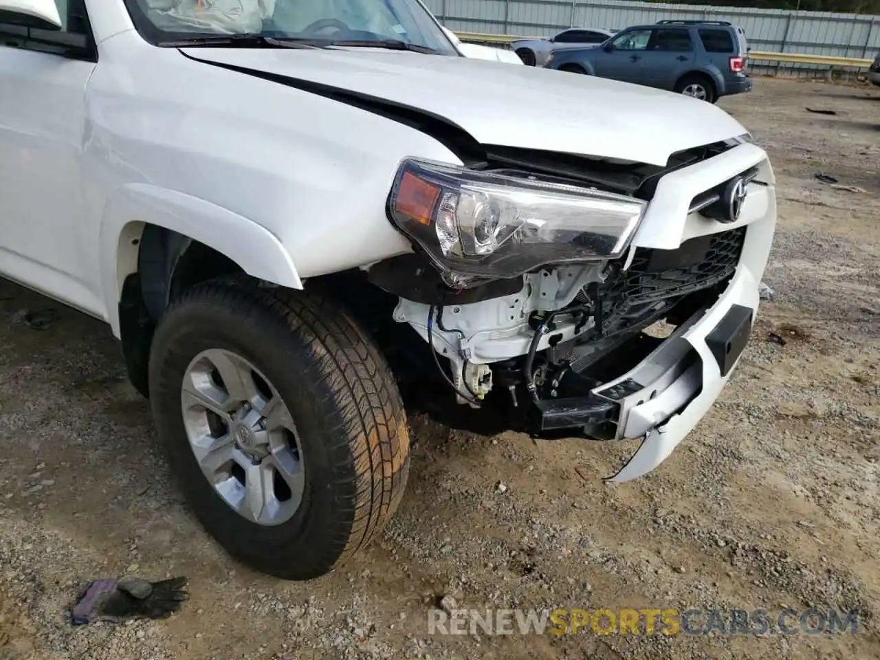 9 Photograph of a damaged car JTENU5JR5M5921087 TOYOTA 4RUNNER 2021