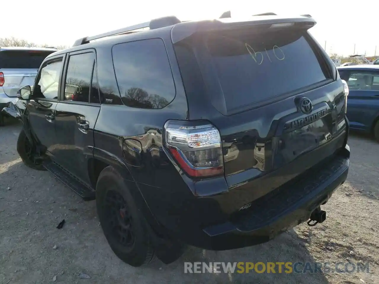 3 Photograph of a damaged car JTENU5JR5M5937600 TOYOTA 4RUNNER 2021