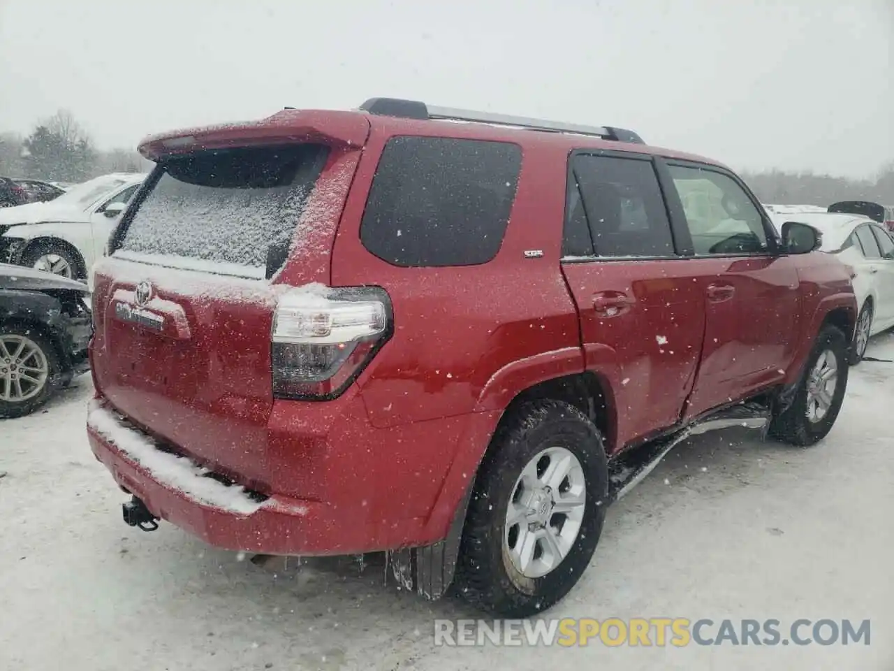 4 Photograph of a damaged car JTENU5JR5M5943218 TOYOTA 4RUNNER 2021