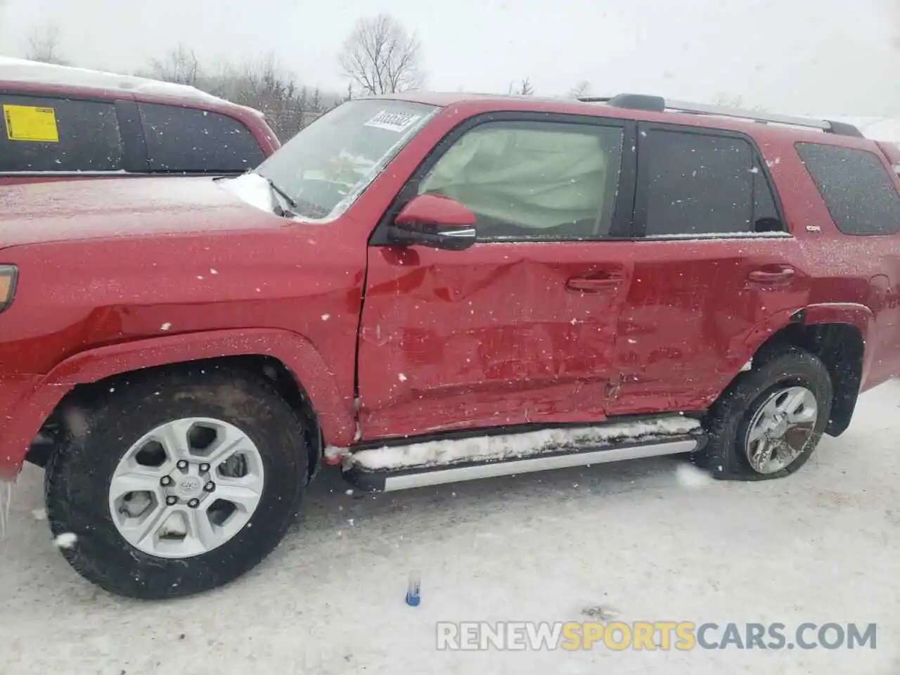 9 Photograph of a damaged car JTENU5JR5M5943218 TOYOTA 4RUNNER 2021