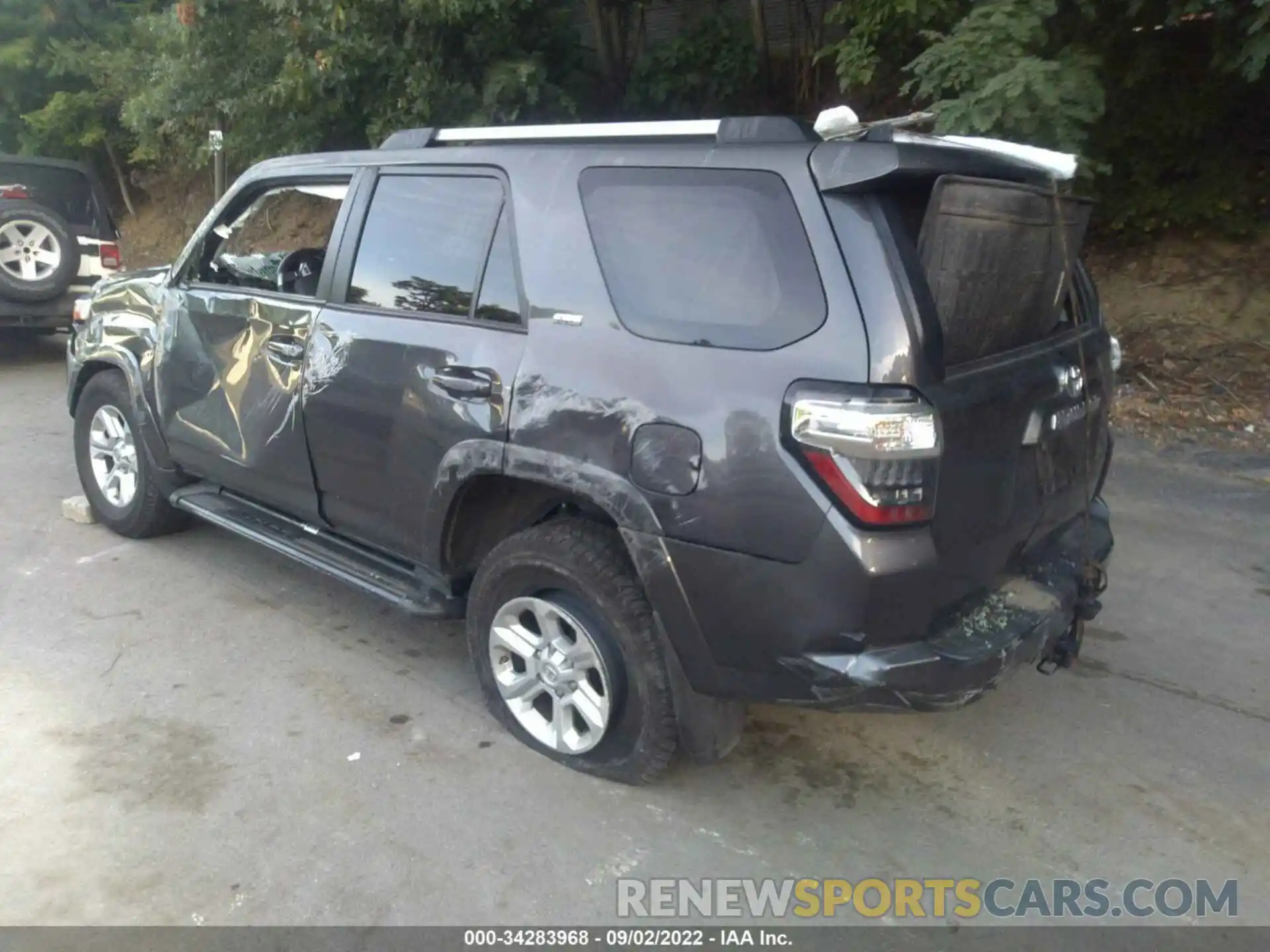 3 Photograph of a damaged car JTENU5JR5M5944644 TOYOTA 4RUNNER 2021