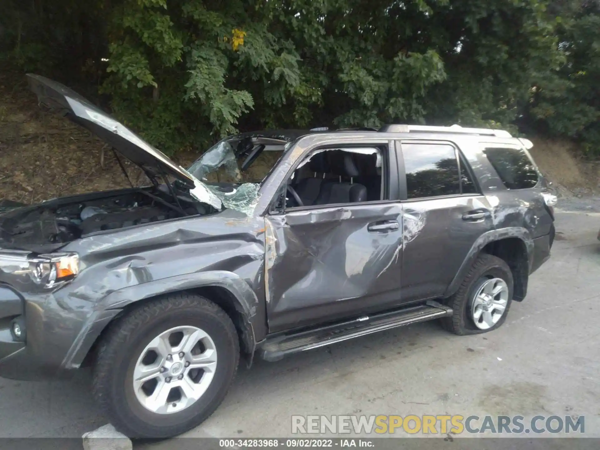 6 Photograph of a damaged car JTENU5JR5M5944644 TOYOTA 4RUNNER 2021