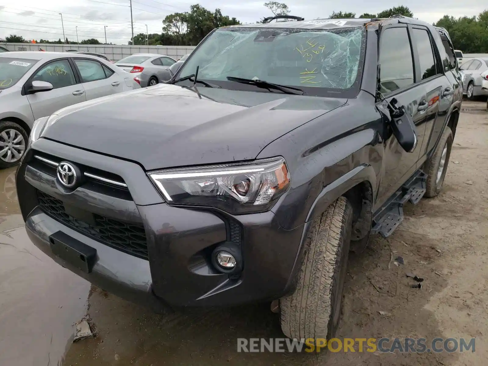 2 Photograph of a damaged car JTENU5JR6M5848442 TOYOTA 4RUNNER 2021