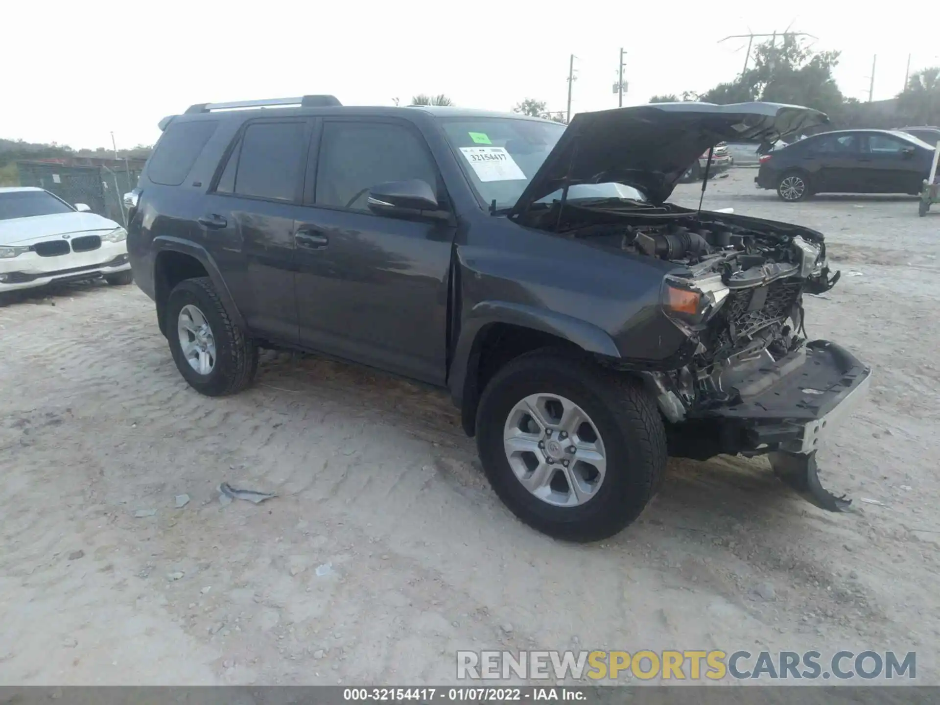 1 Photograph of a damaged car JTENU5JR6M5849400 TOYOTA 4RUNNER 2021