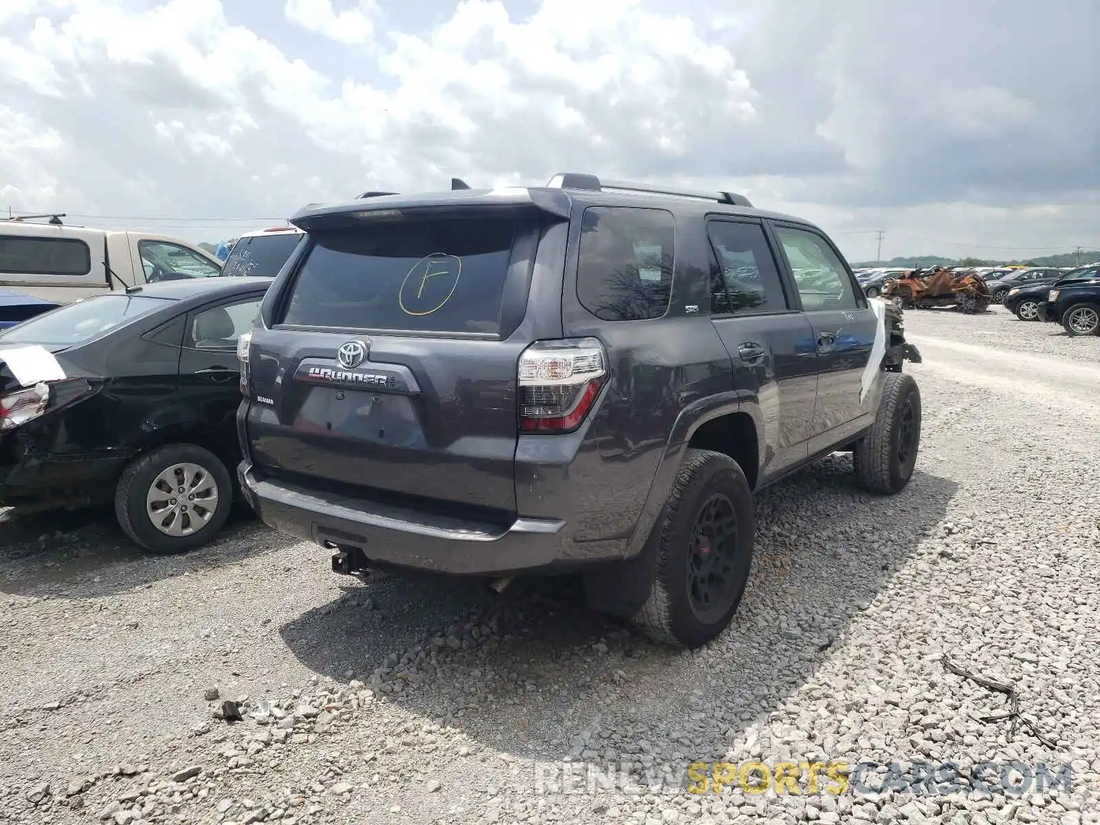 4 Photograph of a damaged car JTENU5JR6M5855259 TOYOTA 4RUNNER 2021