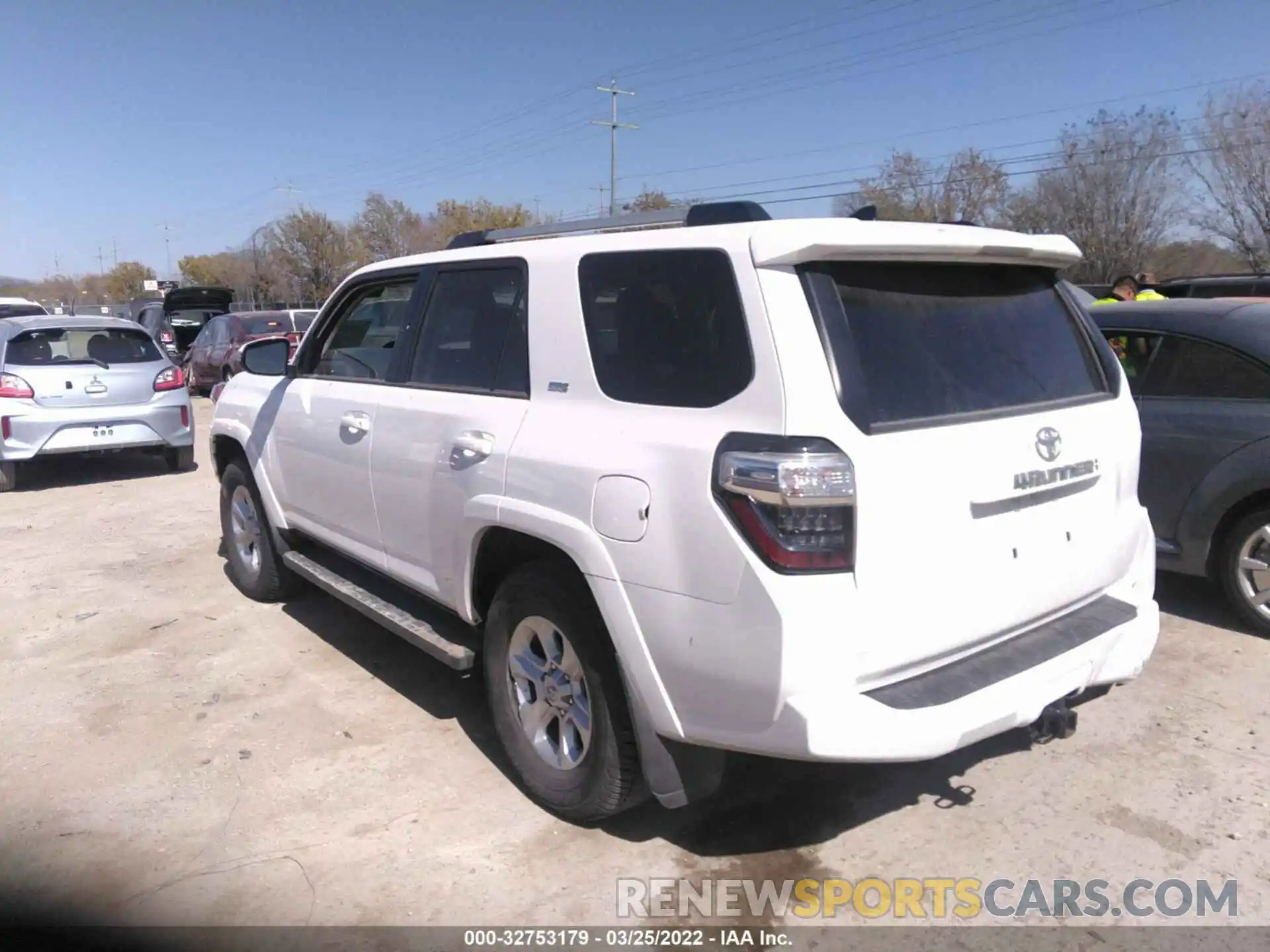 3 Photograph of a damaged car JTENU5JR6M5903553 TOYOTA 4RUNNER 2021