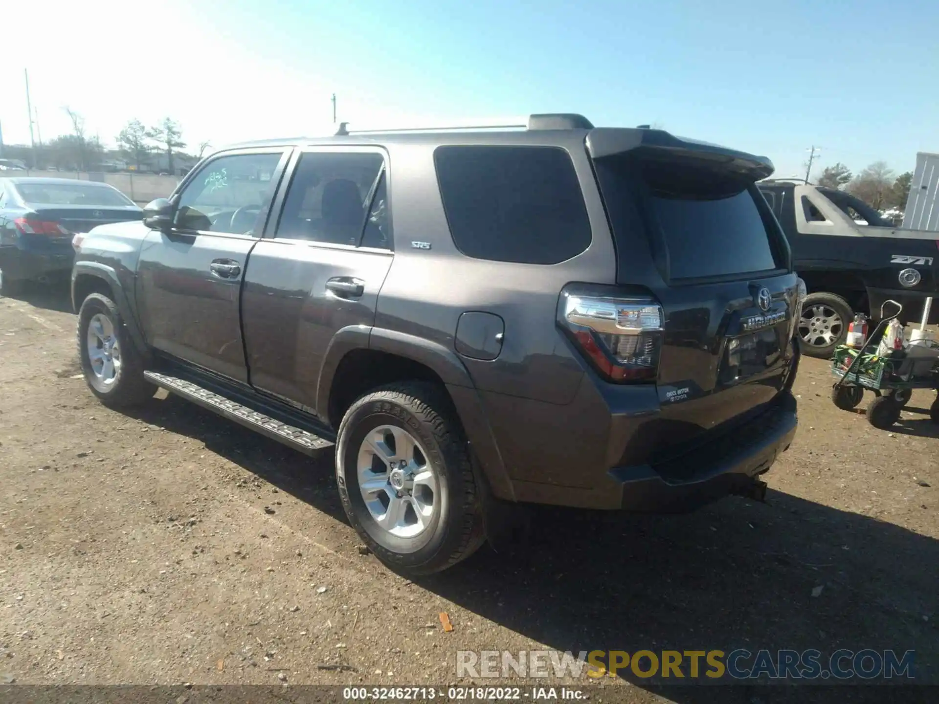 3 Фотография поврежденного автомобиля JTENU5JR6M5911927 TOYOTA 4RUNNER 2021