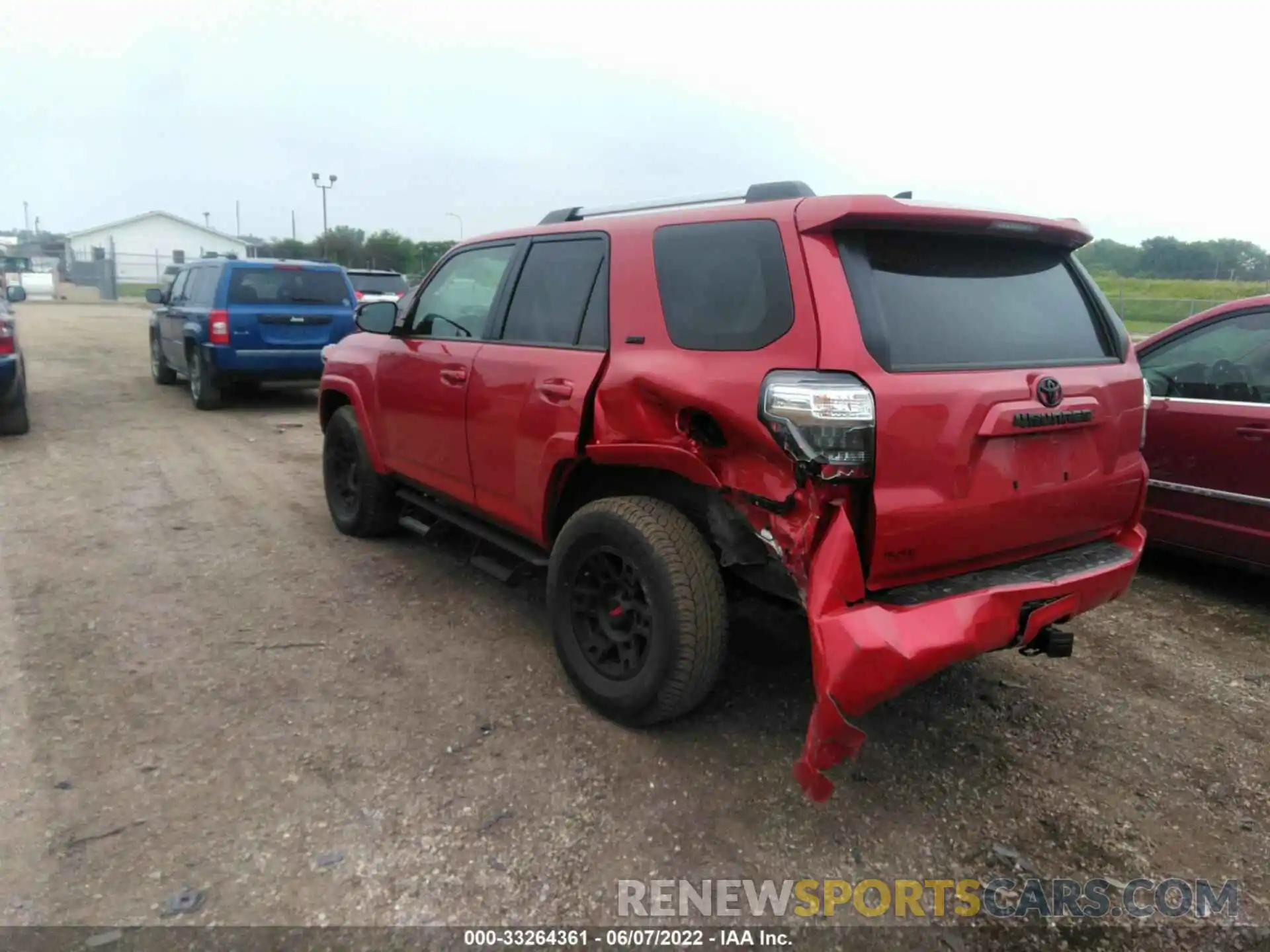 3 Photograph of a damaged car JTENU5JR6M5944636 TOYOTA 4RUNNER 2021