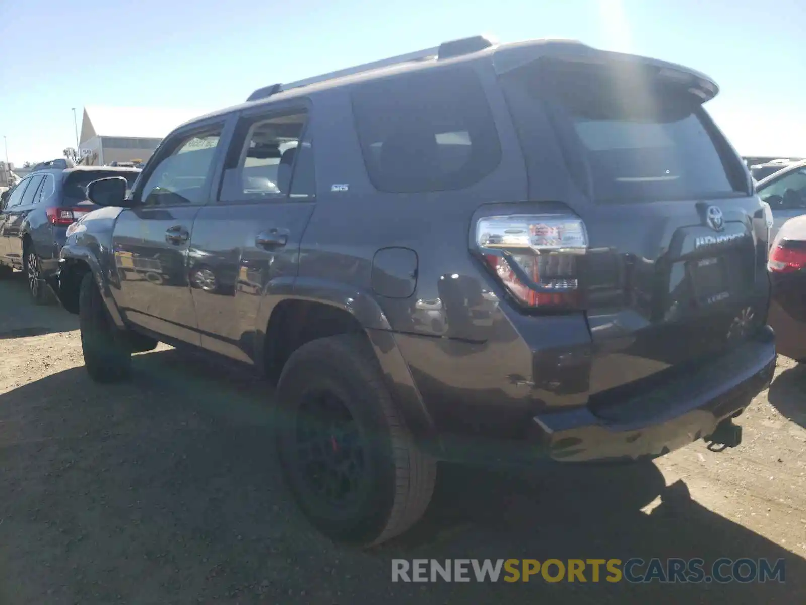 3 Photograph of a damaged car JTENU5JR7M5864438 TOYOTA 4RUNNER 2021