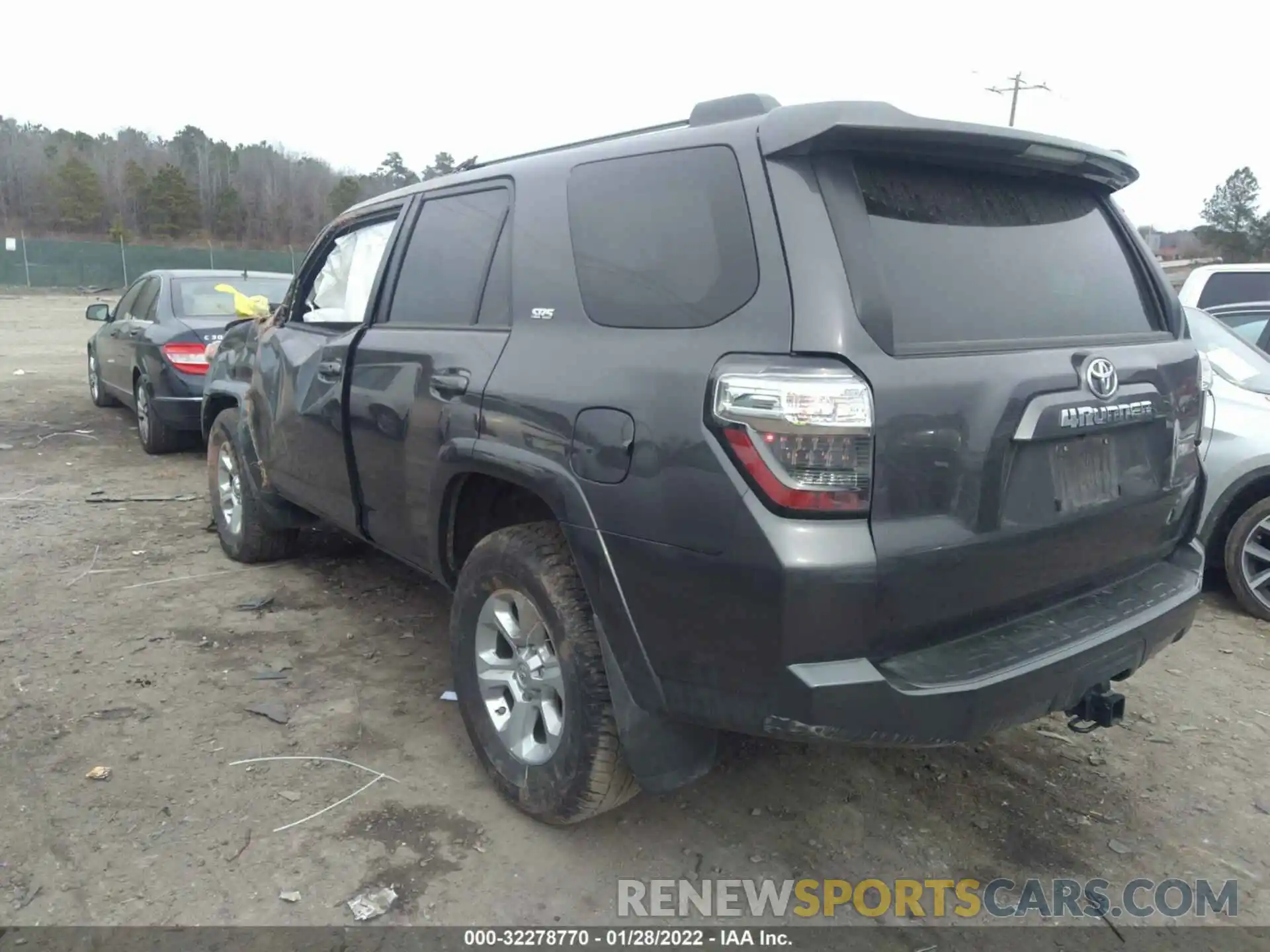 3 Photograph of a damaged car JTENU5JR7M5882325 TOYOTA 4RUNNER 2021