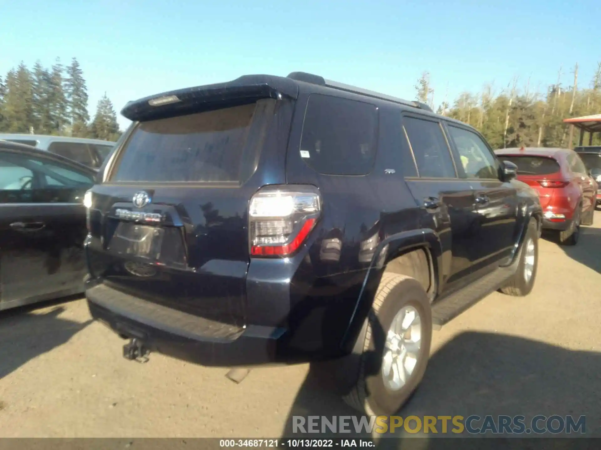 4 Photograph of a damaged car JTENU5JR7M5897701 TOYOTA 4RUNNER 2021