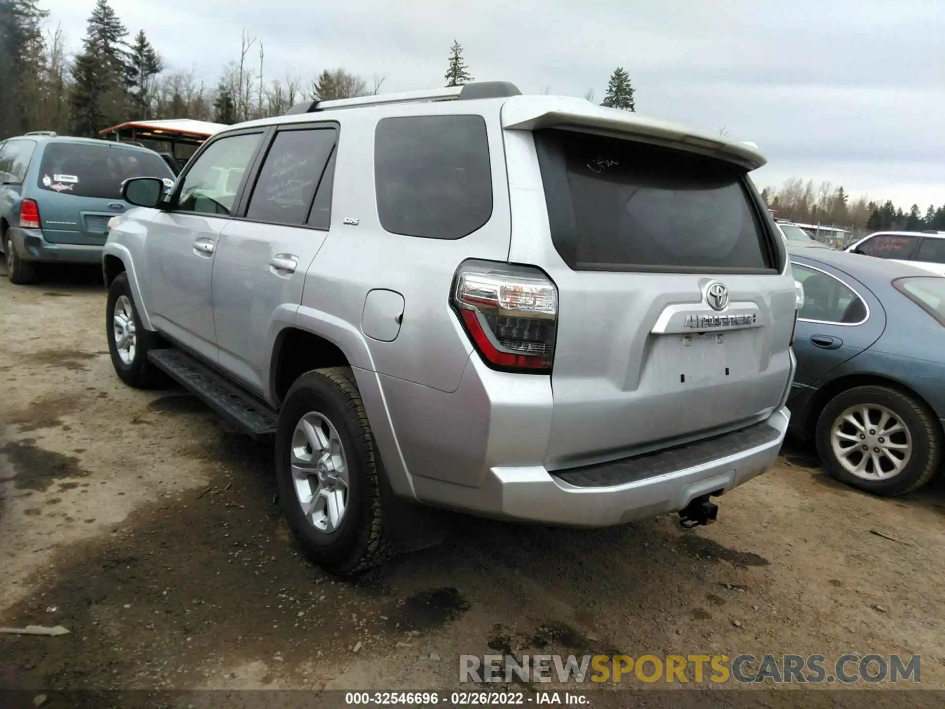 3 Photograph of a damaged car JTENU5JR7M5929501 TOYOTA 4RUNNER 2021