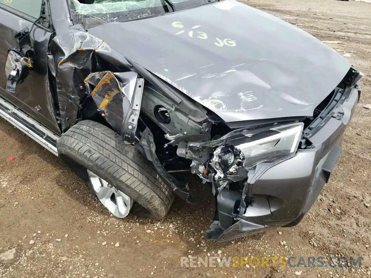 9 Photograph of a damaged car JTENU5JR7M5931670 TOYOTA 4RUNNER 2021