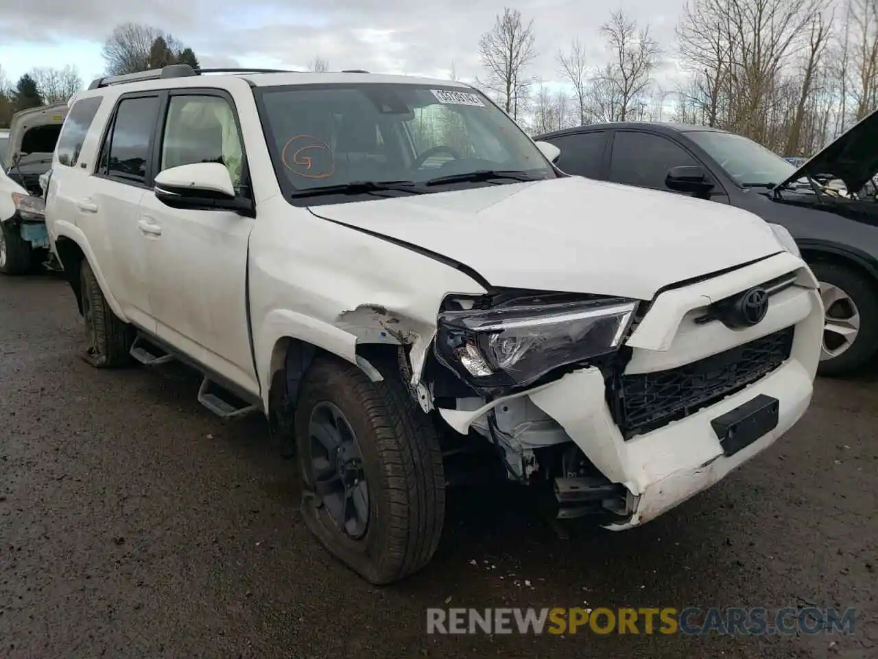 1 Photograph of a damaged car JTENU5JR7M5956438 TOYOTA 4RUNNER 2021