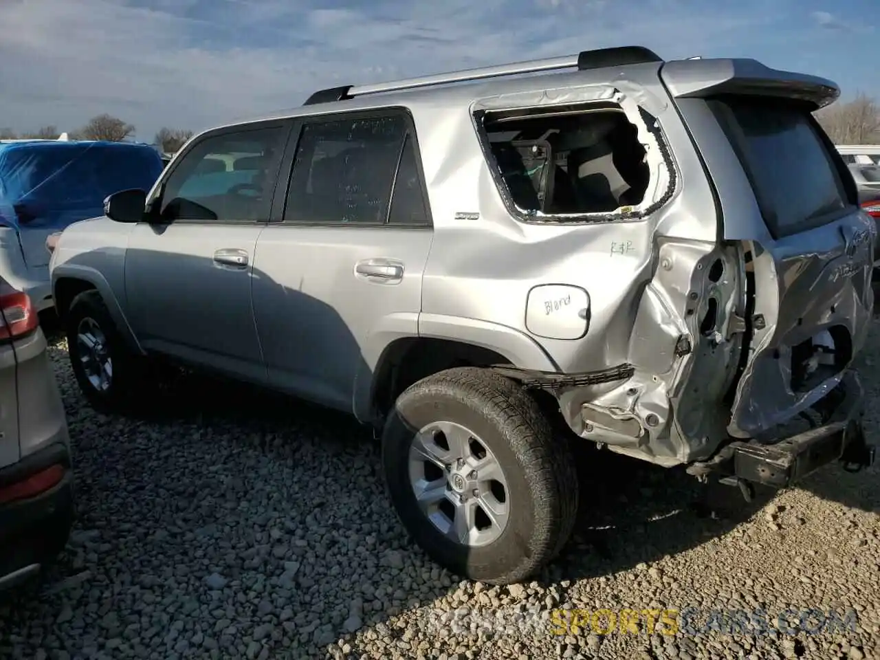 2 Photograph of a damaged car JTENU5JR8M5842089 TOYOTA 4RUNNER 2021