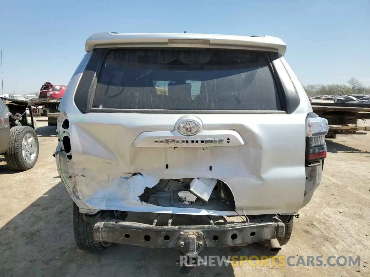 6 Photograph of a damaged car JTENU5JR8M5842089 TOYOTA 4RUNNER 2021