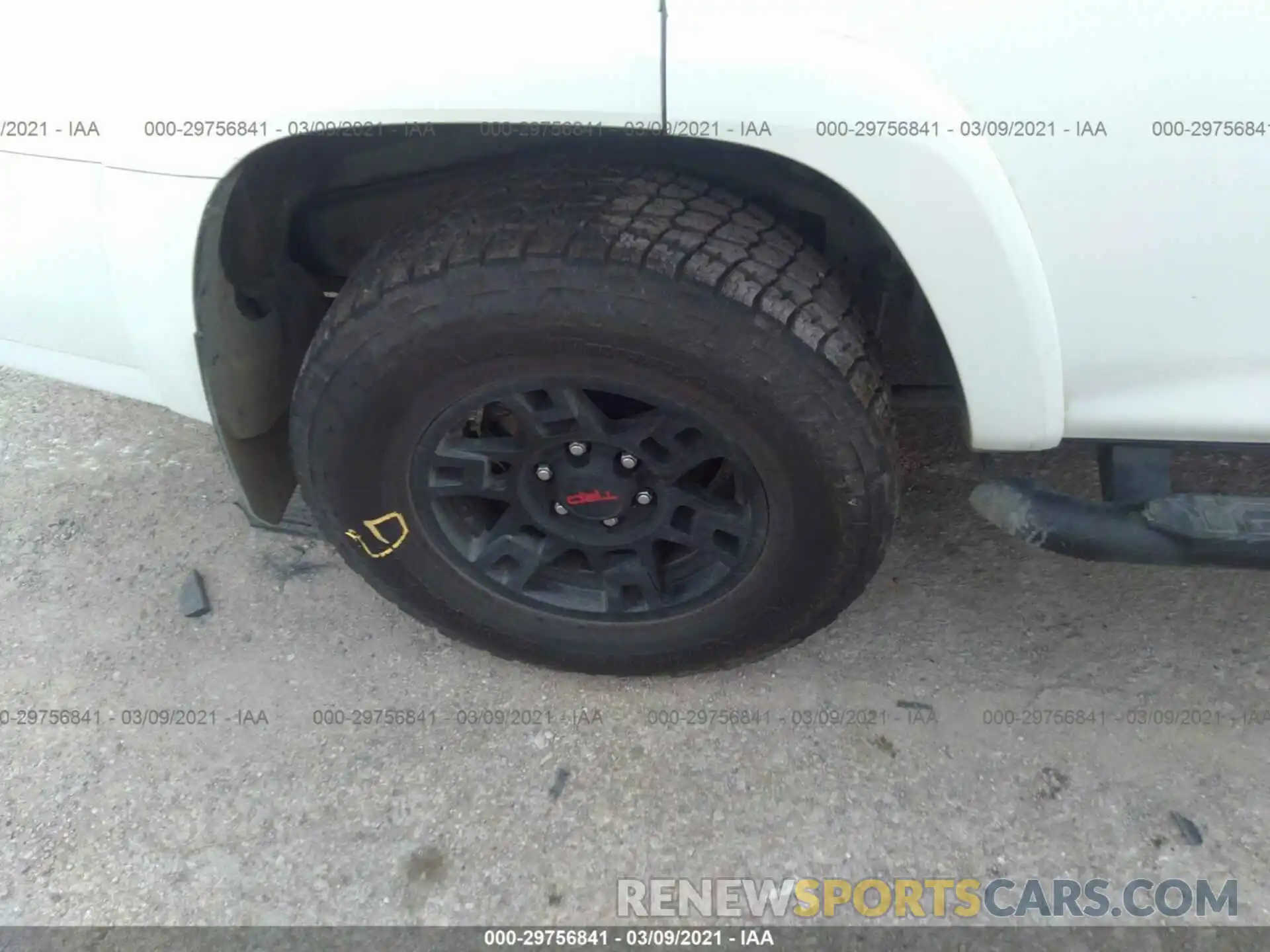 14 Фотография поврежденного автомобиля JTENU5JR8M5870460 TOYOTA 4RUNNER 2021