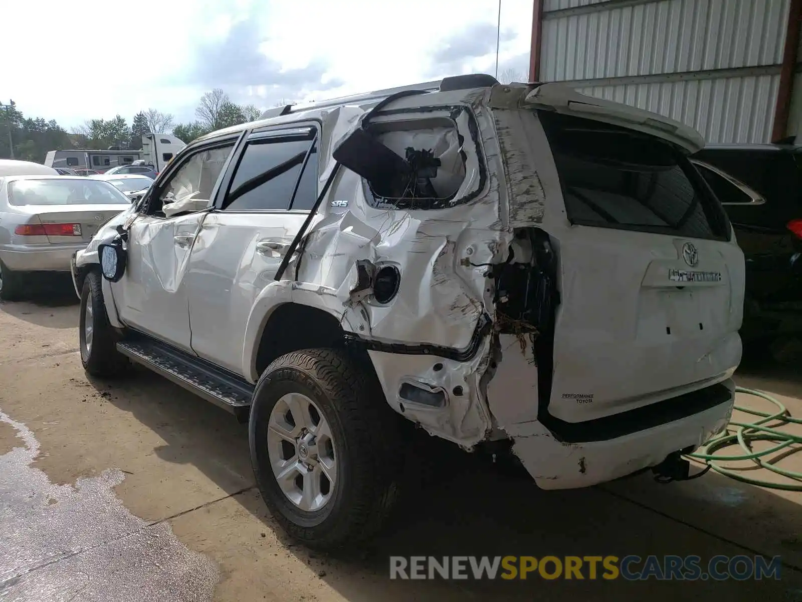 3 Photograph of a damaged car JTENU5JR8M5877599 TOYOTA 4RUNNER 2021