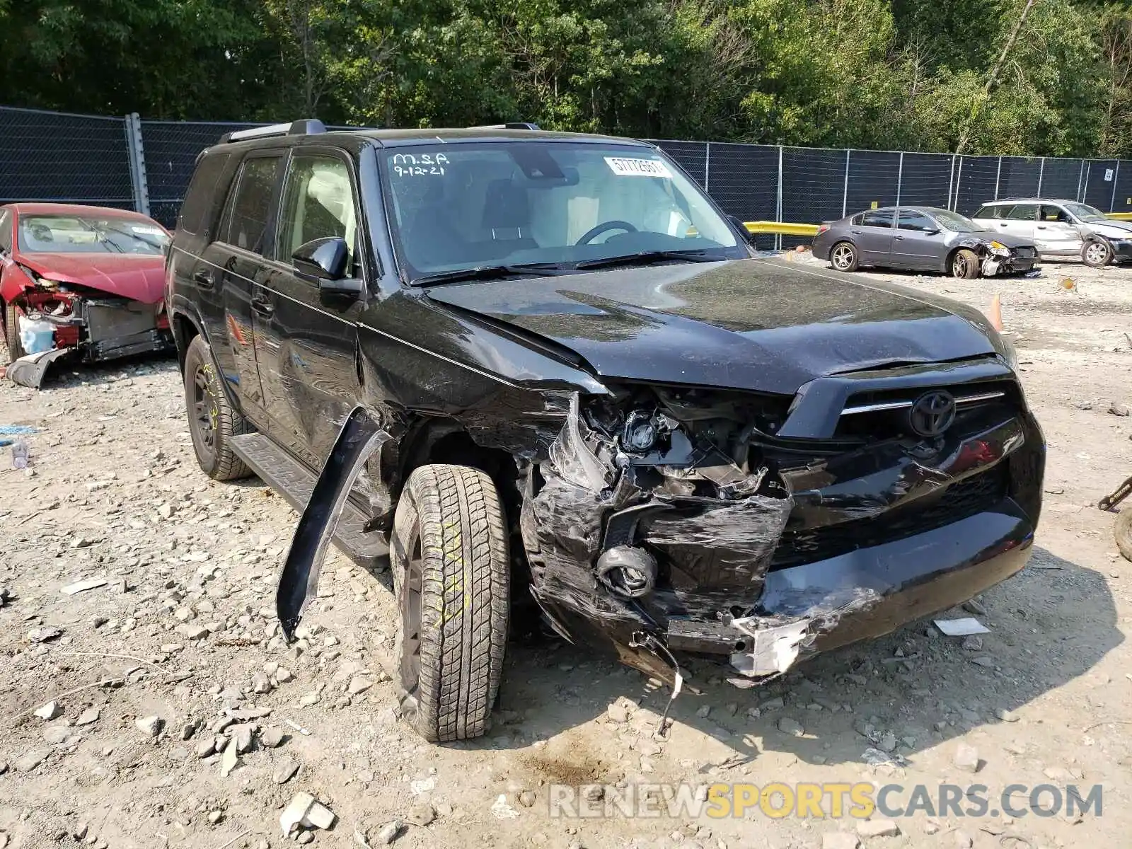 1 Photograph of a damaged car JTENU5JR8M5899330 TOYOTA 4RUNNER 2021