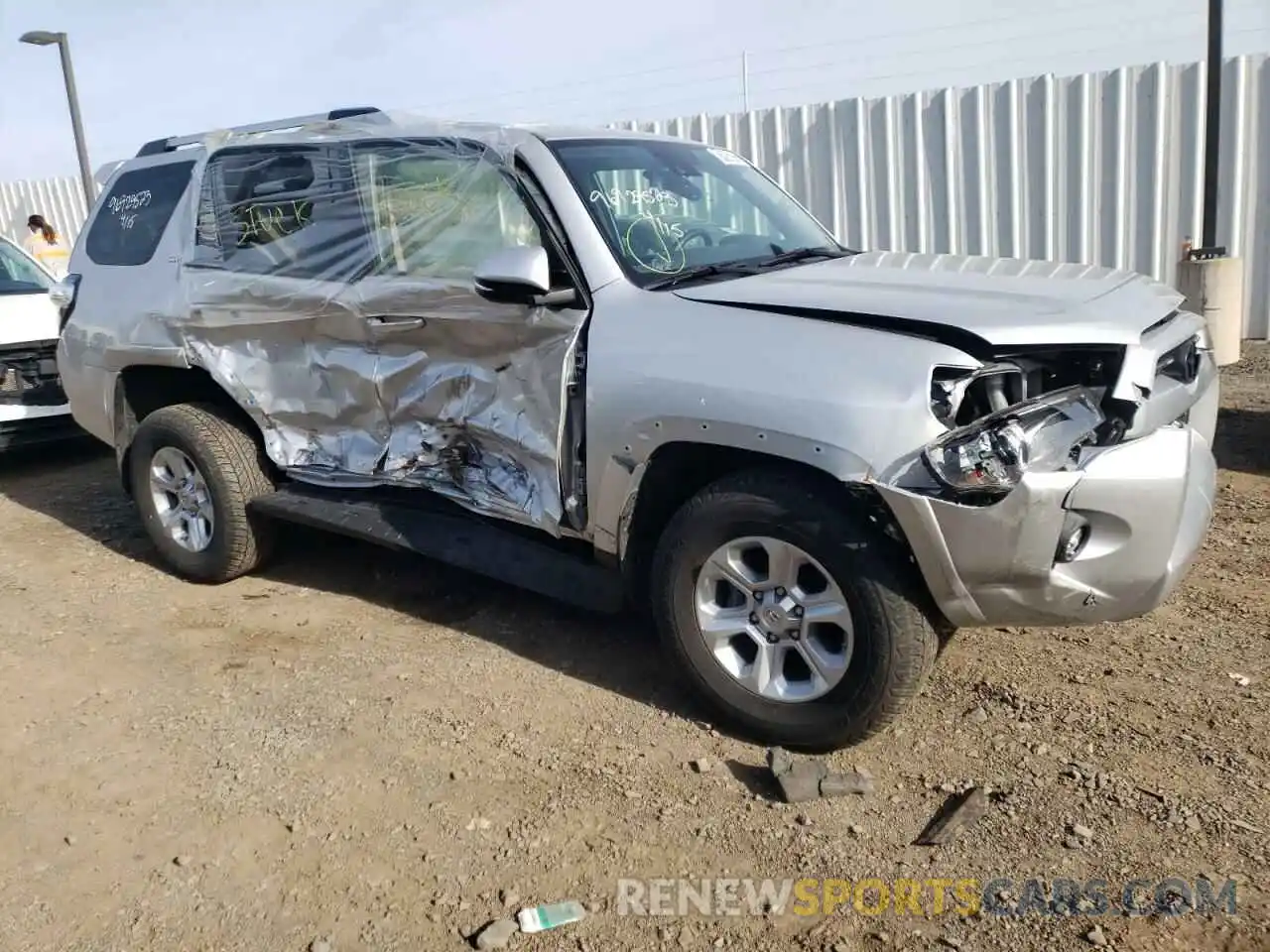 9 Photograph of a damaged car JTENU5JR8M5934349 TOYOTA 4RUNNER 2021