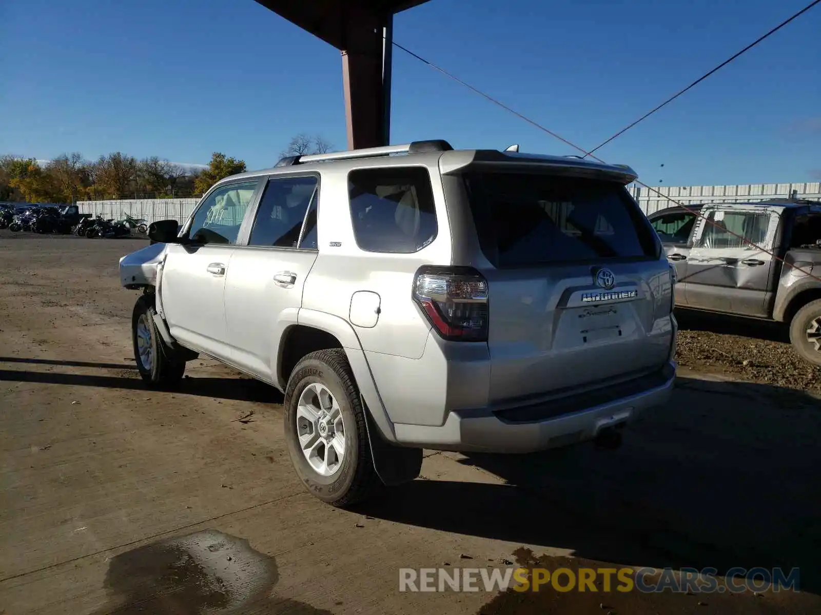 3 Фотография поврежденного автомобиля JTENU5JR8M5942967 TOYOTA 4RUNNER 2021