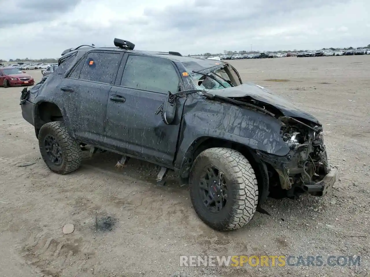 4 Photograph of a damaged car JTENU5JR9M5844014 TOYOTA 4RUNNER 2021