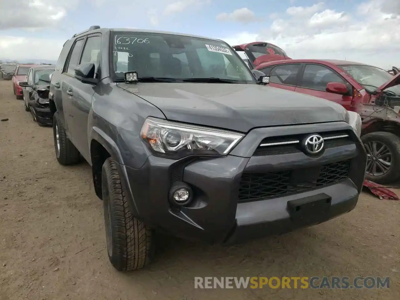 1 Photograph of a damaged car JTENU5JR9M5846572 TOYOTA 4RUNNER 2021