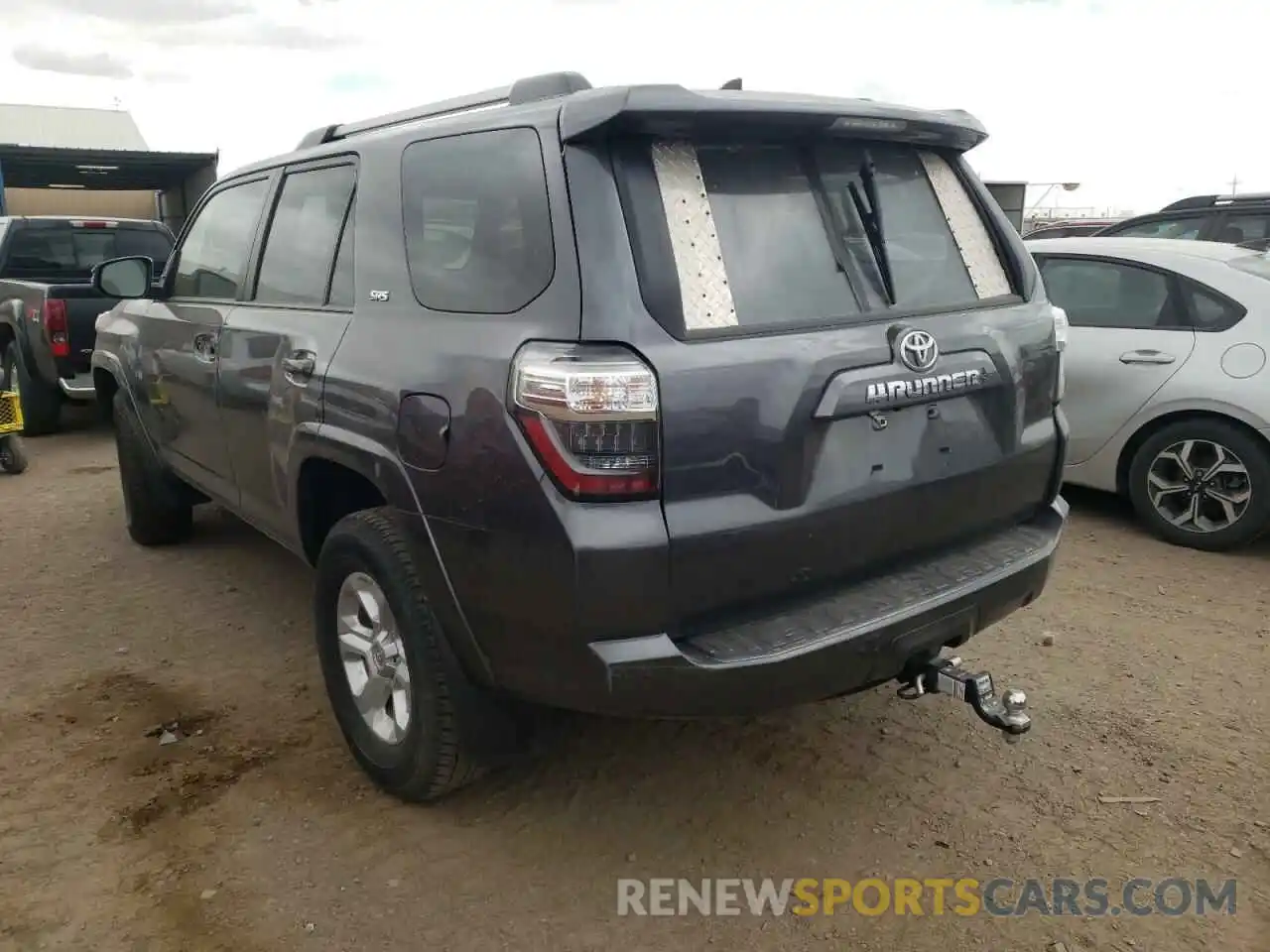 3 Photograph of a damaged car JTENU5JR9M5846572 TOYOTA 4RUNNER 2021