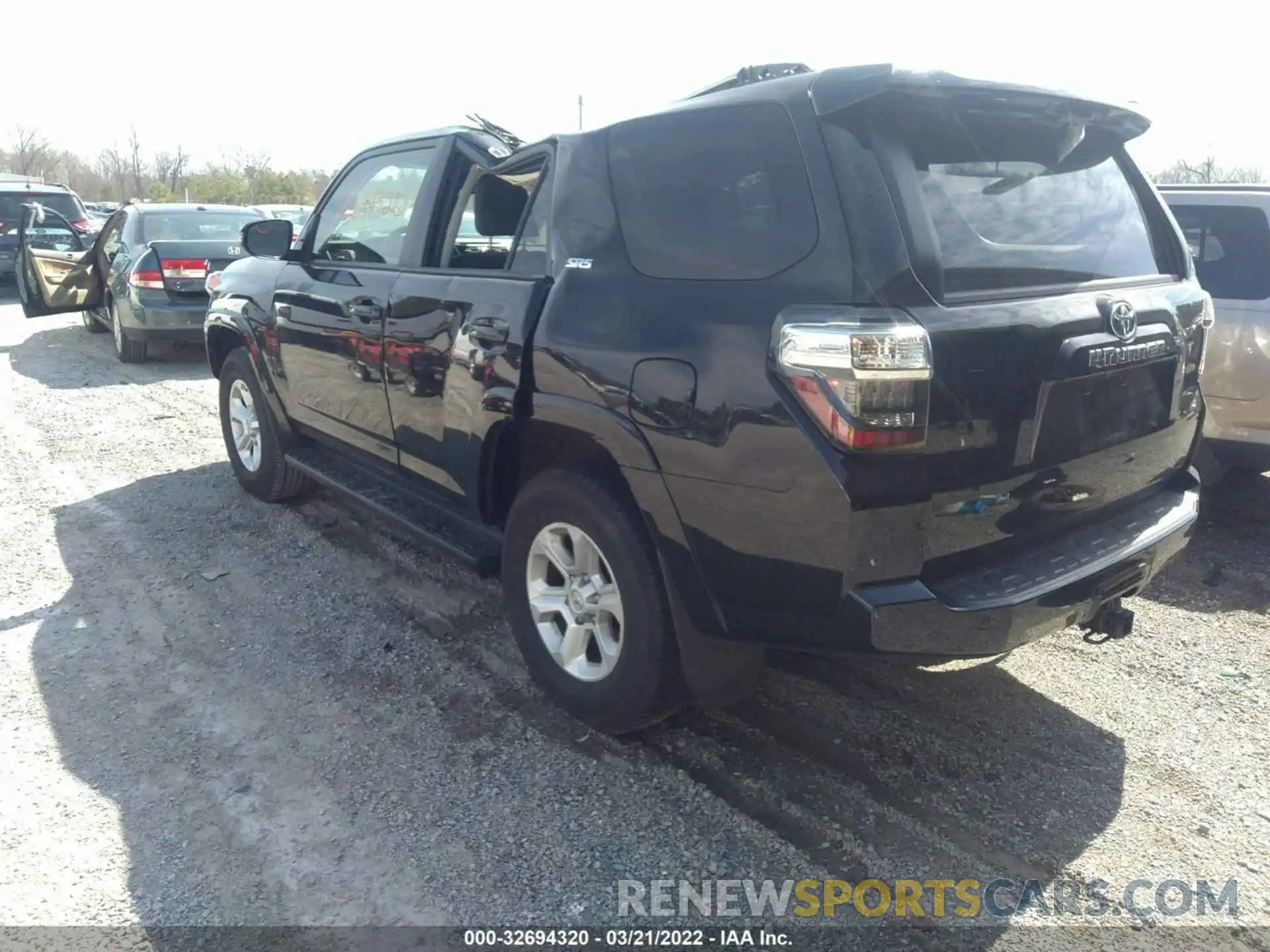 3 Photograph of a damaged car JTENU5JR9M5874937 TOYOTA 4RUNNER 2021