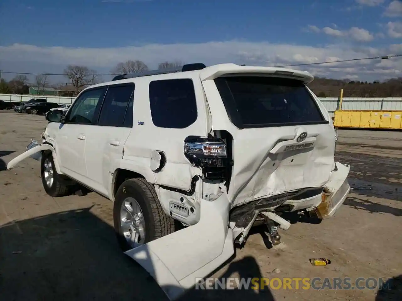 9 Photograph of a damaged car JTENU5JR9M5892127 TOYOTA 4RUNNER 2021