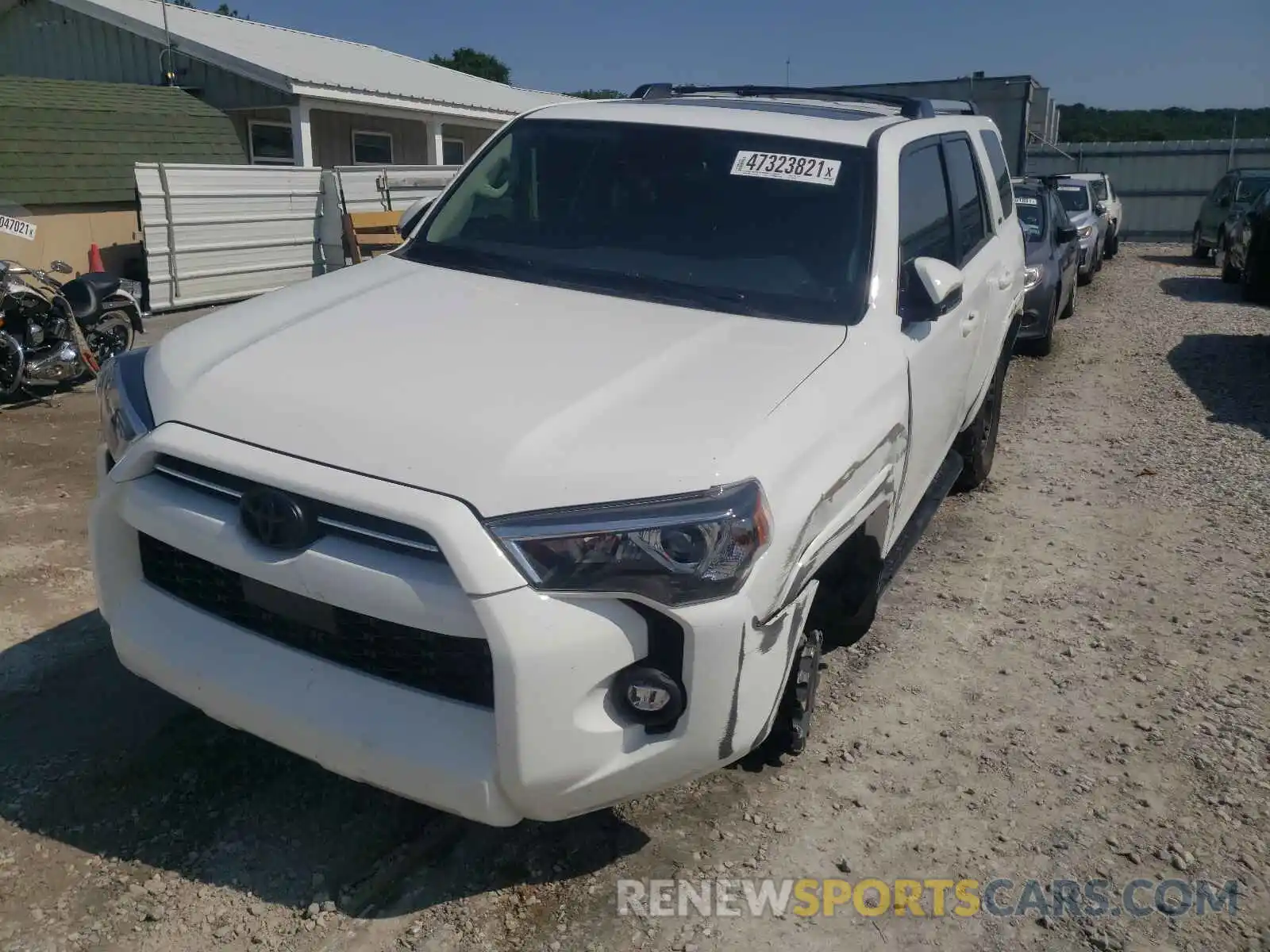 2 Photograph of a damaged car JTENU5JR9M5892368 TOYOTA 4RUNNER 2021