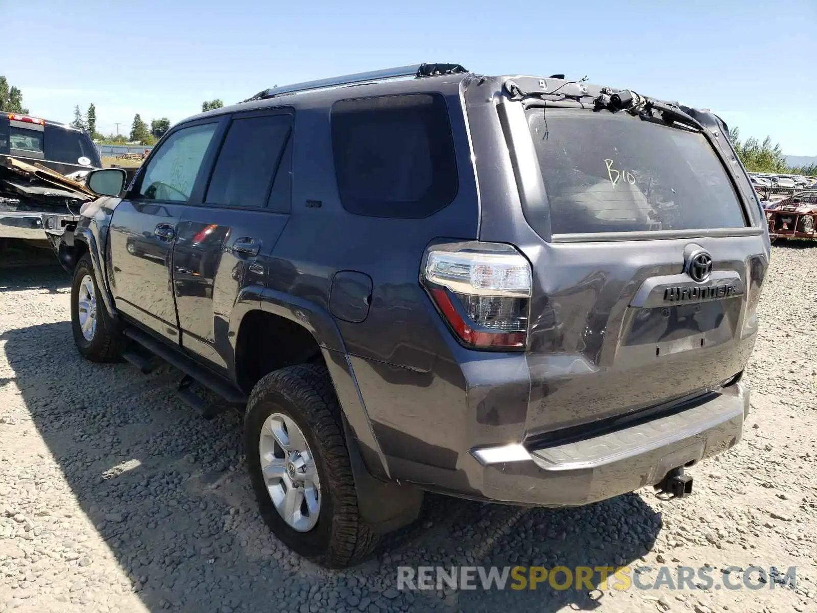 3 Photograph of a damaged car JTENU5JR9M5899210 TOYOTA 4RUNNER 2021